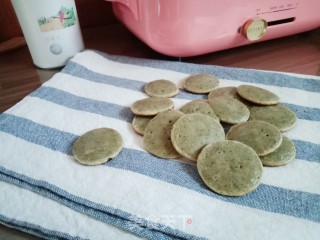 藜麦黑芝麻小松饼的做法步骤：9