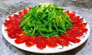 腊肠炒荷兰豆丝的做法步骤：11
