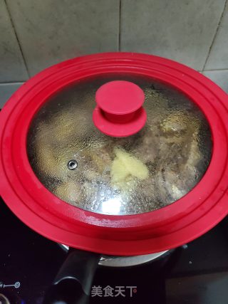子姜啤酒焖鸭的做法步骤：9