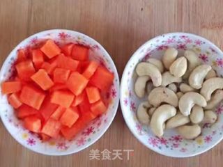 腰果炒虾仁的做法步骤：1