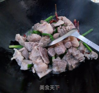 红烧牛肉的做法步骤：3