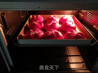 火龙果面包的做法步骤：11