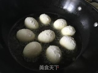 享见面酱爆太平蛋的做法步骤：2