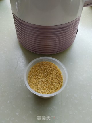 小米粥的做法步骤：1