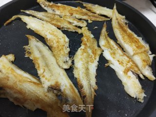 煎鱼的做法步骤：4