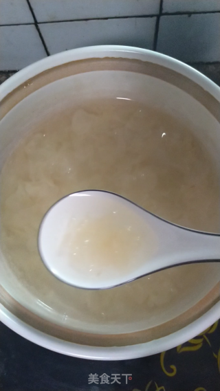 银耳粥的做法步骤：4