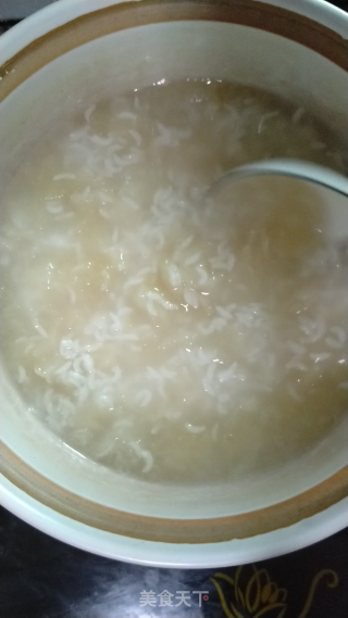 银耳粥的做法步骤：6