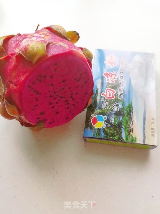 火龙果凉粉的做法步骤：1