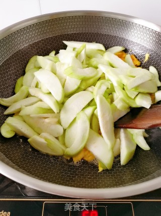 丝瓜虾米鸡蛋汤的做法步骤：6