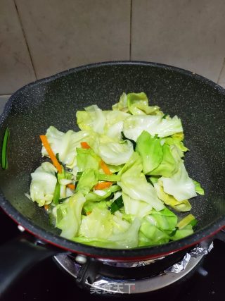 清炒包菜的做法步骤：5