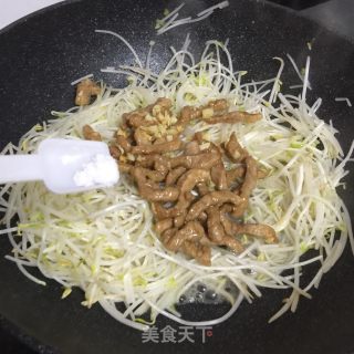 豆芽炒肉丝的做法步骤：6