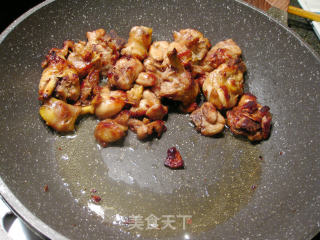 干锅冬菇木耳鸡腿的做法步骤：5
