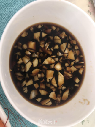 白灼虾的做法步骤：2