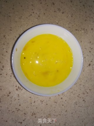 碎椒炒鸡蛋的做法步骤：3