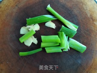 滋补羊肉白萝卜煲的做法步骤：2