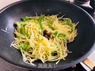 青椒土豆丝的做法步骤：5