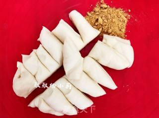丝瓜胡萝卜肉末包子的做法步骤：7