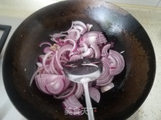 洋葱头炒肉的做法步骤：5
