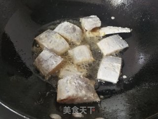 红烧带鱼的做法步骤：3