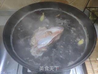 电饭锅卤牛腱子的做法步骤：3