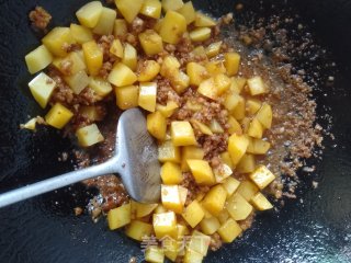 肉末土豆块儿的做法步骤：6