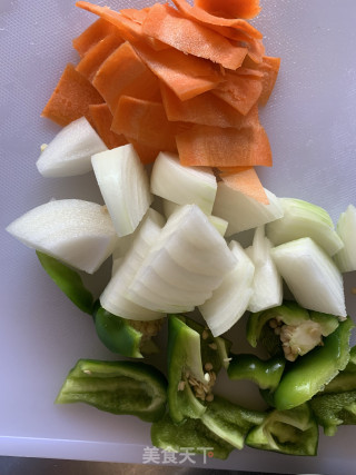 锅包肉(糖醋里脊)的做法步骤：2