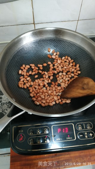 醋溜花生的做法步骤：2