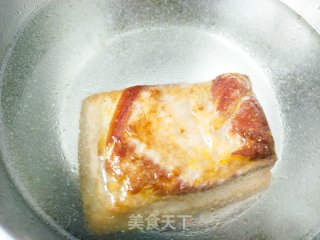 梅菜扣肉的做法步骤：7