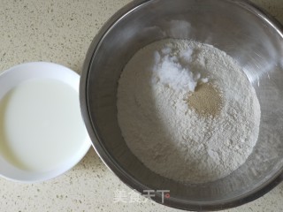 创意花样花卷的做法步骤：1