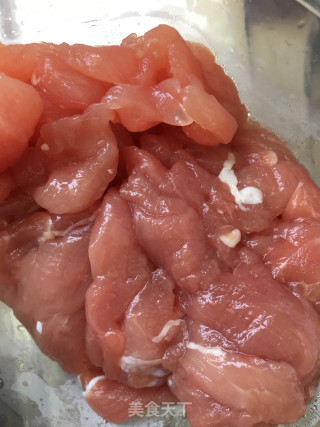 杏鲍菇辣椒炒肉丝的做法步骤：3