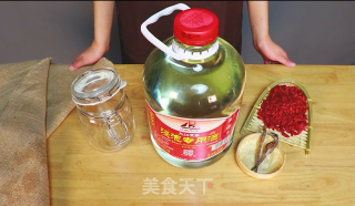 名贵海马酒滋养肾源，温补益气的做法步骤：1