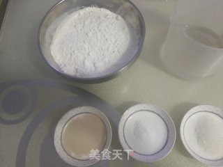 免揉欧包的做法步骤：1