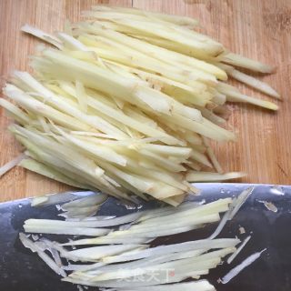 肉丝仔姜的做法步骤：3