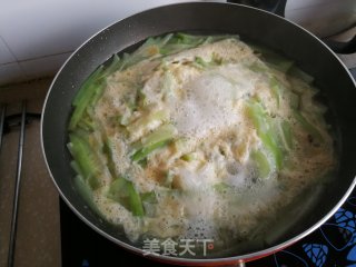 牛肉丝瓜鸭蛋汤的做法步骤：5
