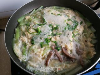 牛肉丝瓜鸭蛋汤的做法步骤：6