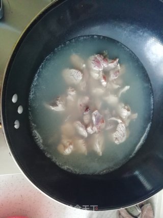 土豆炖牛肉的做法步骤：3