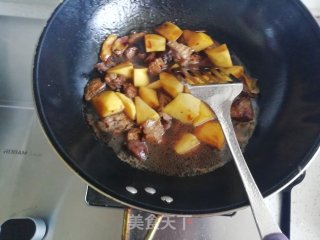 土豆炖牛肉的做法步骤：8