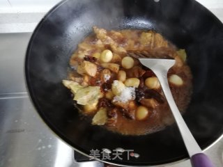 鹌鹑蛋炖肉的做法步骤：5