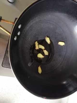 昂刺鱼萝卜丝汤的做法步骤：2