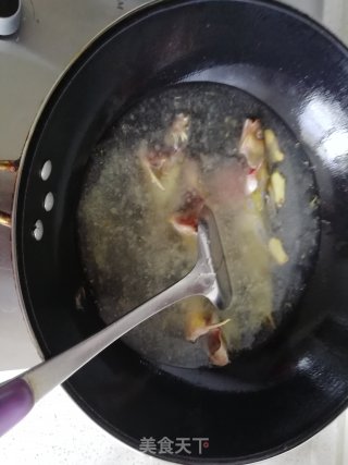 昂刺鱼萝卜丝汤的做法步骤：4