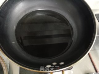 麻油馓子丝瓜汤的做法步骤：2