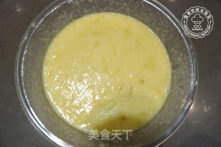 香蕉玛芬蛋糕的做法步骤：3