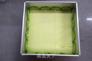 猕猴桃酸奶奶酪慕斯蛋糕的做法步骤：14