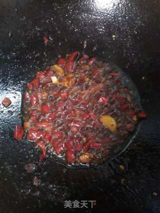 水煮蟮鱼的做法步骤：4