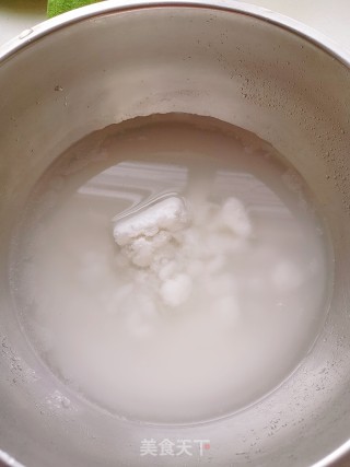 白凉粉的做法步骤：2