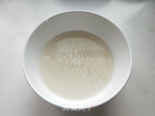 葱香发面油饼的做法步骤：1