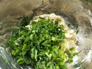 葱香发面油饼的做法步骤：4