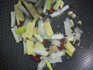 豆角炒肉的做法步骤：4
