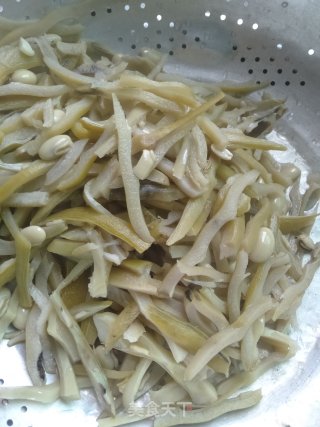 素炒毛抓豆的做法步骤：2