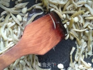 素炒毛抓豆的做法步骤：3